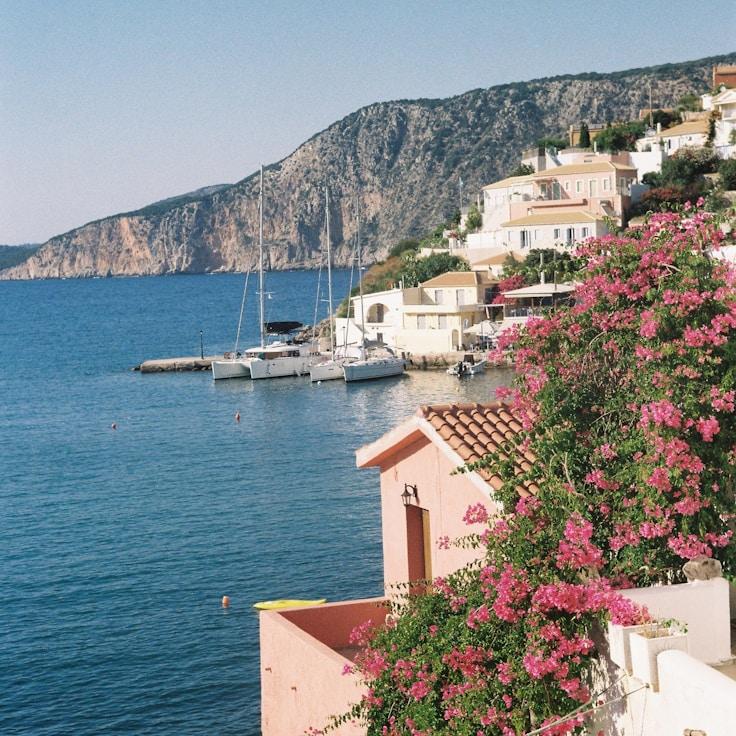 Outdoor terrace seating suitable for families in Munich